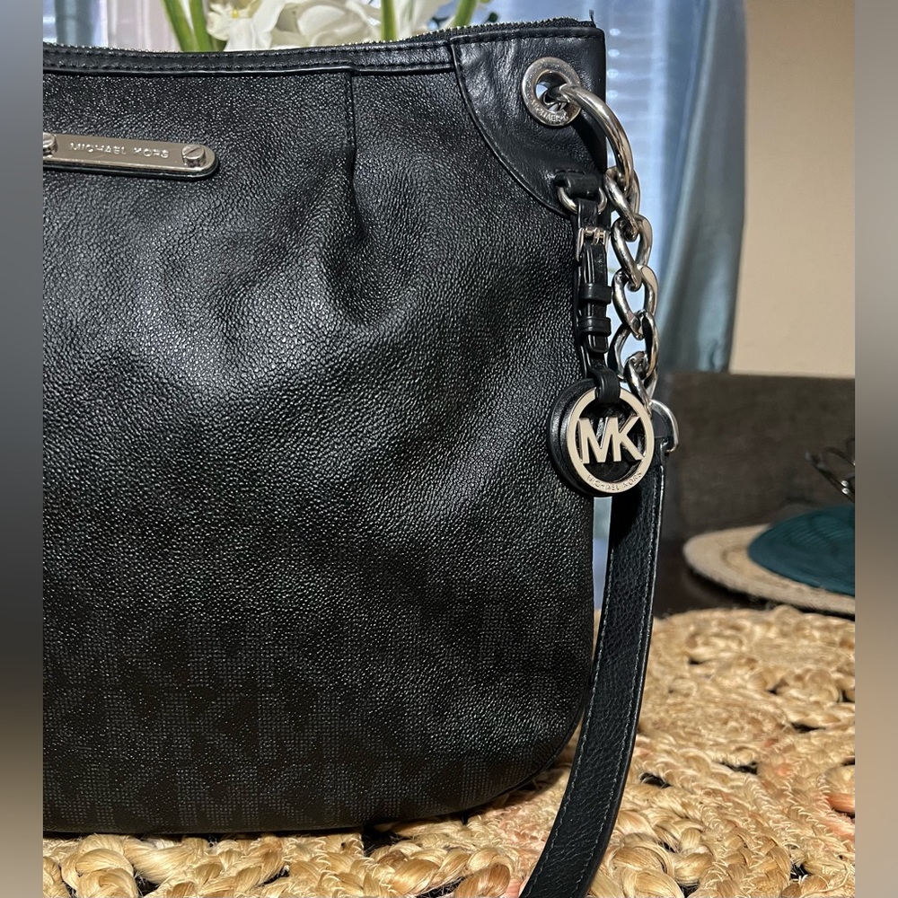 Michael Kors Black Chain Strap Shoulder/Crossbody Bag - Picture 5 of 6